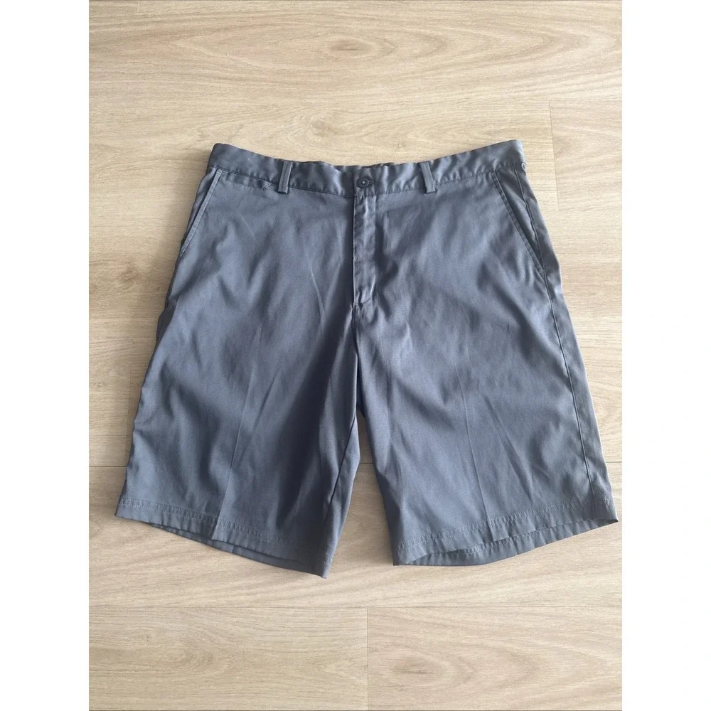 Nike Golf Shorts Standard Fit Dri Fit Mens Size 36  Gray Performance Cool